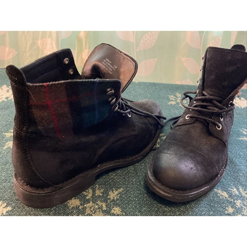 Men’s 11 M Cole Haan Black Rough Suede Boots With Flannel Collar